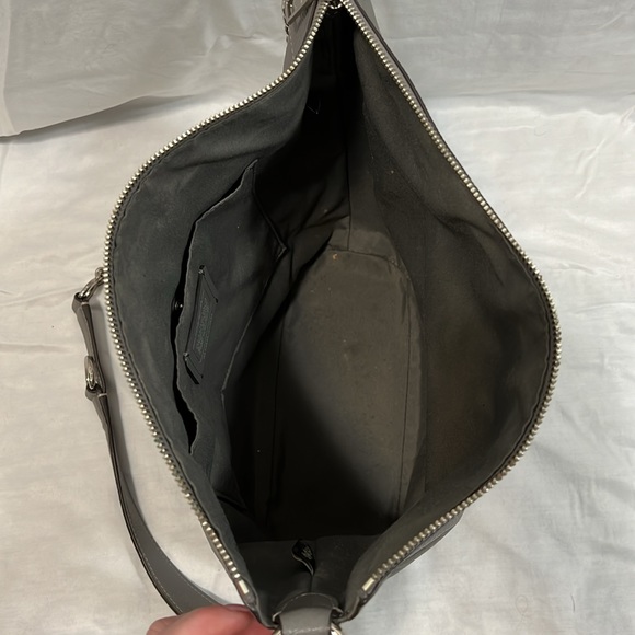 COACH Paxton Duffle Bag (Rare -- Discontinued) - Picture 4 of 8